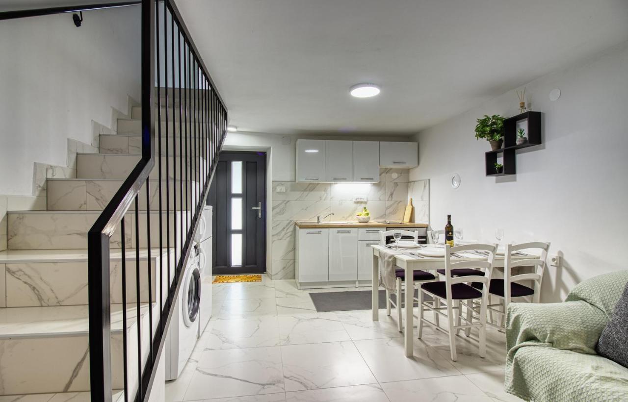 Holiday Home Volta Rakalj ภายนอก รูปภาพ